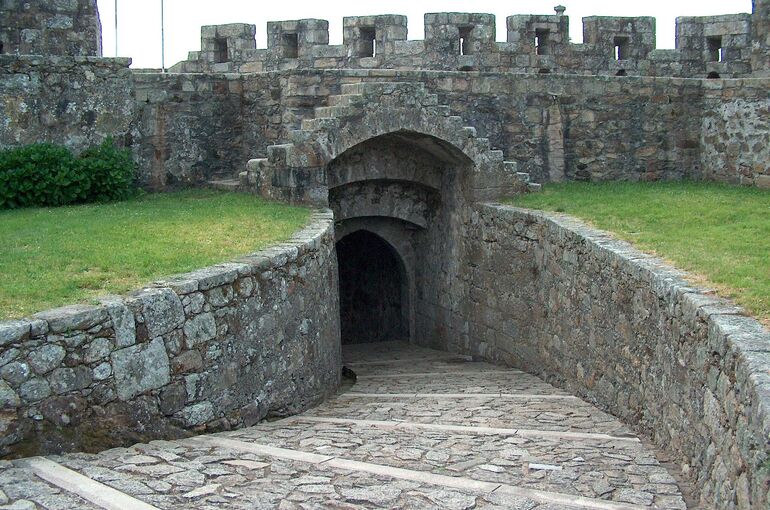 castle-ga9f4a8953_1920